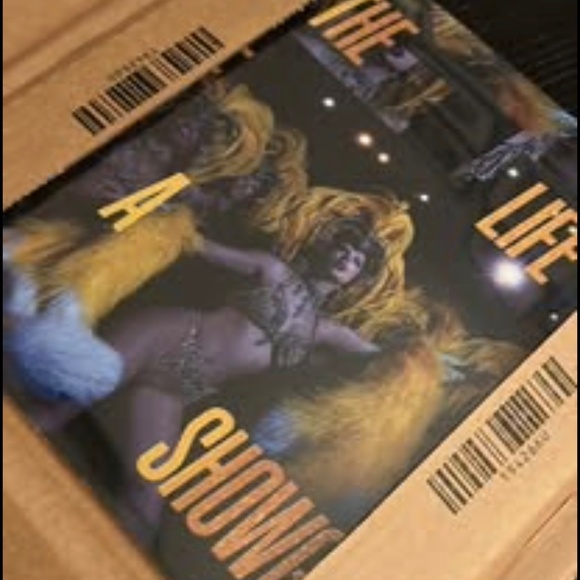 Taylor Swift LOASG Baby that’s show business edition lovely bouquet Golden Vinyl - Picture 4 of 4